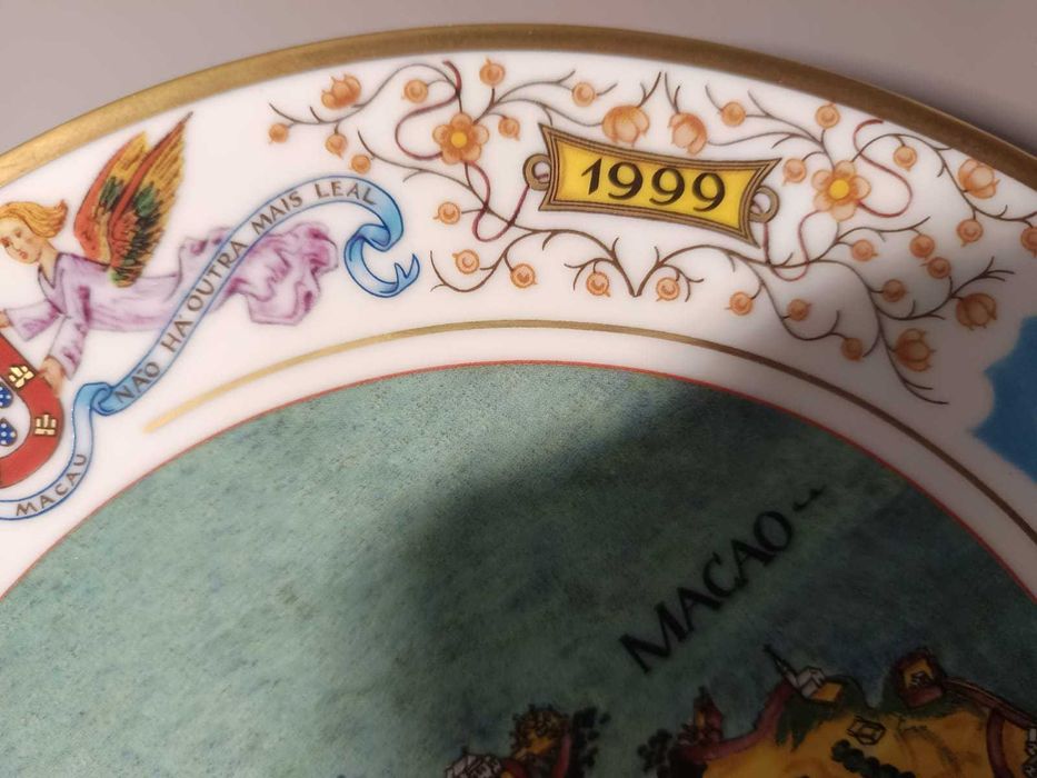 Prato “Entrega da Soberania de Macau” – Colecções Philae (1999)
