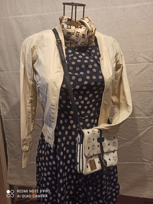 Sukienka granatowa w jasne centki, roz. 38