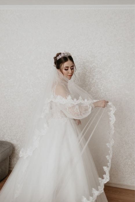 Продаю ніжну весільну сукню