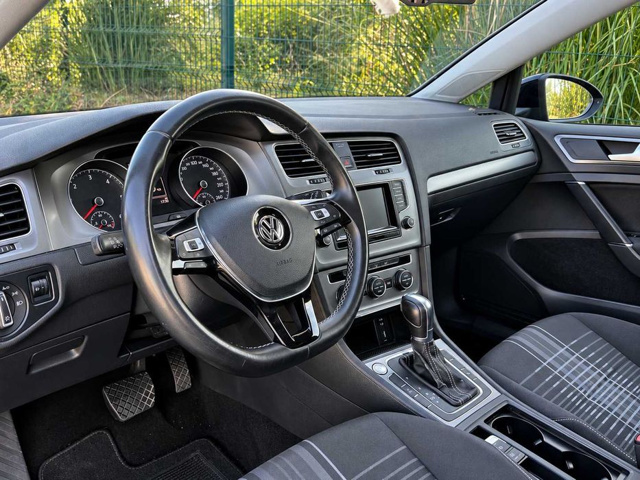 VW Golf 7 1.6 TDI DSG Lounge