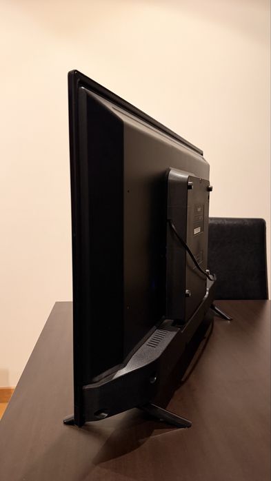 TV LED 32” – excelente estado