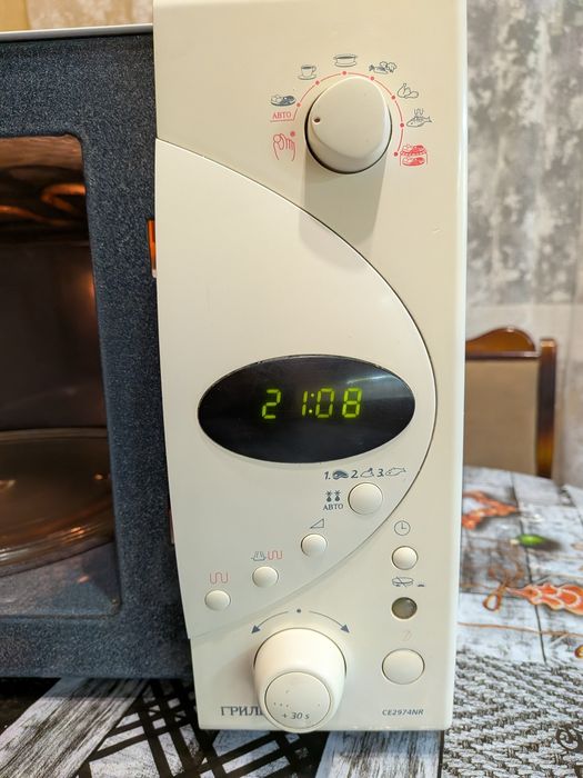 Мікрохвильовка Samsung 28 літр