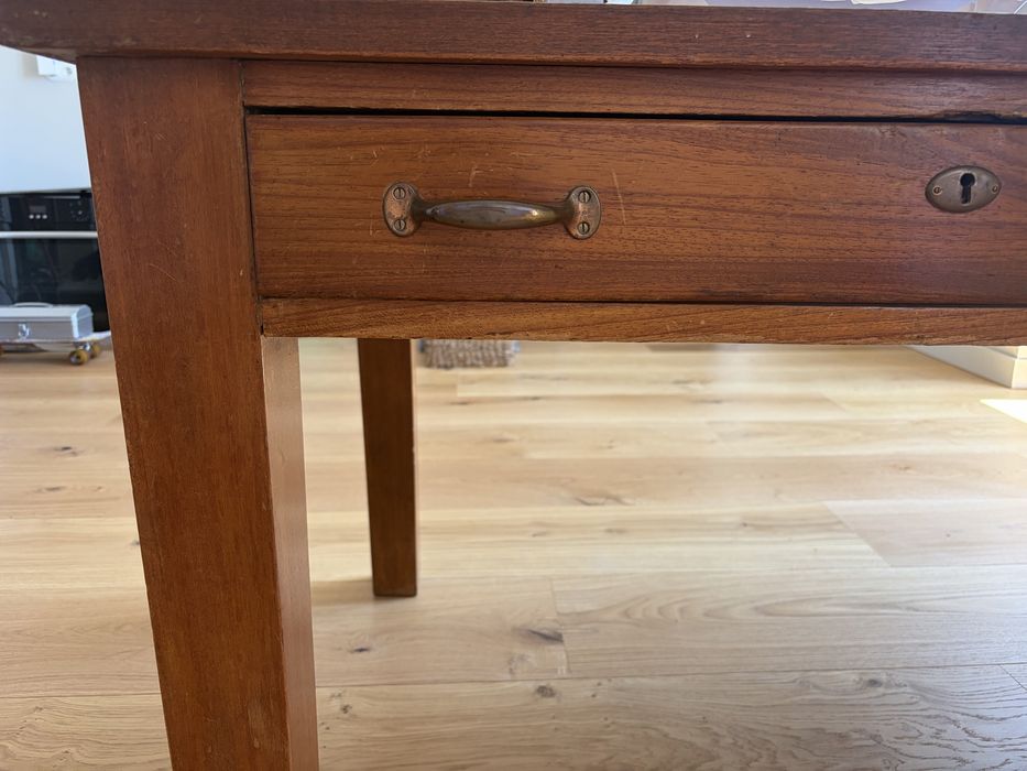 Wooden table 180x90 with two drawers