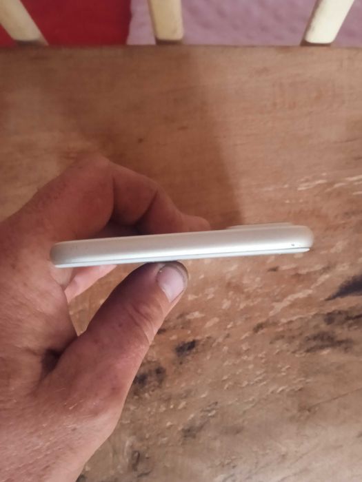 Продам айфон 7+ в ідеальному стані