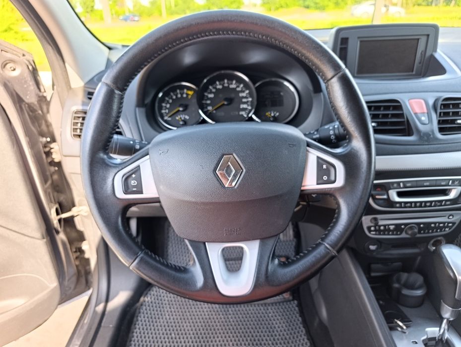 Renault Fluence 2010 VIN VF1LZBG0T42798469 фото оголошення 3 з 23