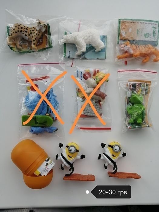 Серії   Ferrero Kinder та поштучки, вкладиші,деталі