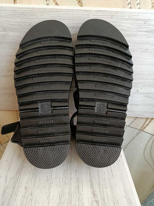 Сандали босоножки Dr. Martens стелька 26,5 см Дёшево