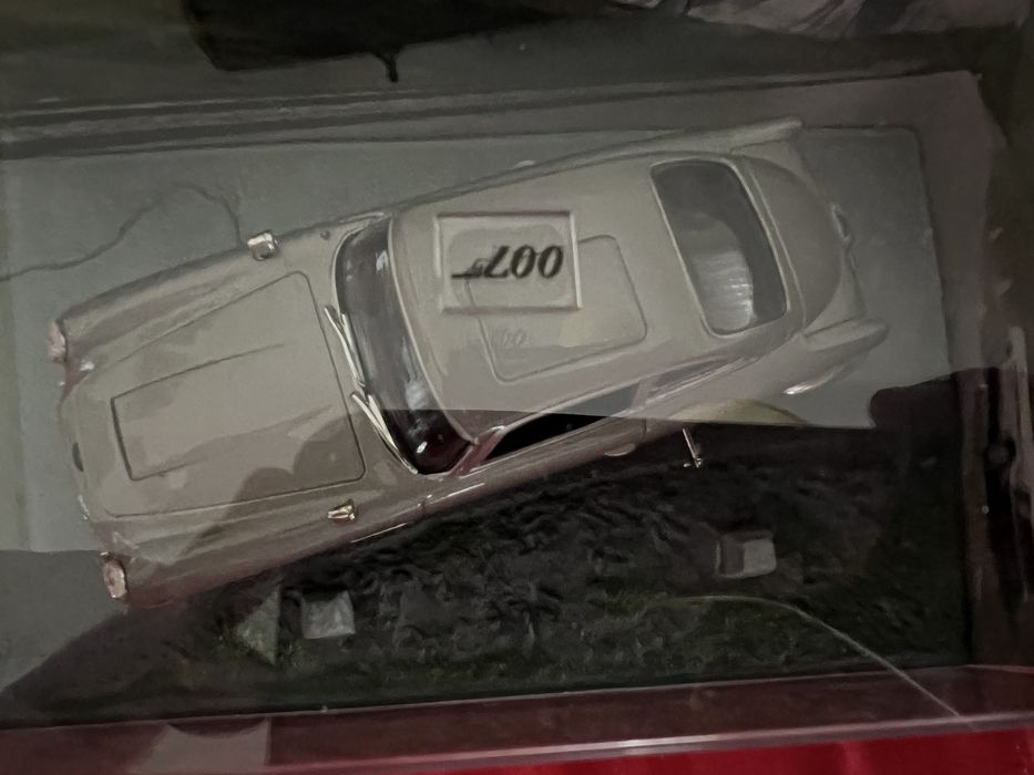 Carros 007 Diora Coleção - Aston Martin Goldfinger e Lotus Esprit