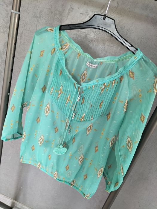 Zwiewna przezroczysta miętowa bluzka koszula Pull & Bear z frędzlami S