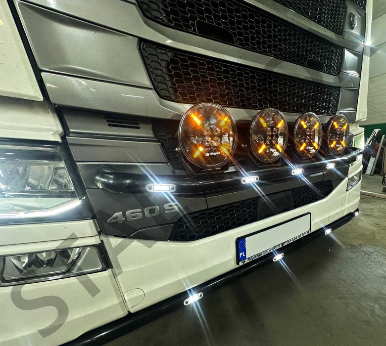 ORUROWANIE przednie na maskę Scania S / R malowane proszkowo