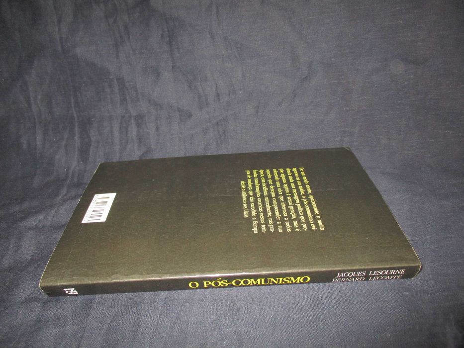 Livro O Pós-Comunismo do Atlântico aos Urais