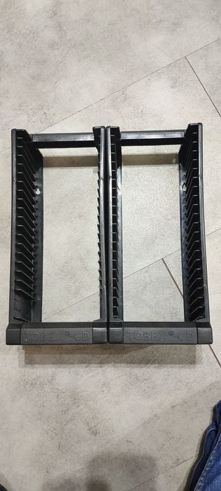 Stojaki na płyty CD DVD