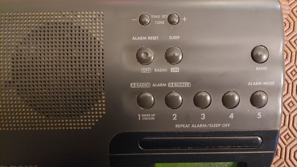 Vendo Rádio despertador Sony