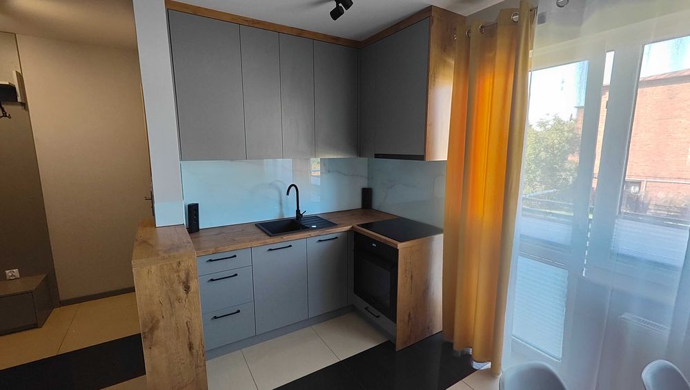 Do wynajęcia mieszkanie 35 m2 ul. Brzeźnicka 98 piętro 1