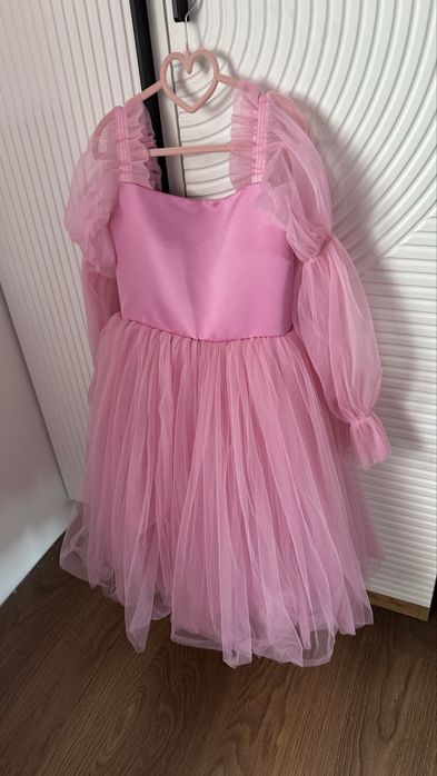 Продам нарядне плаття