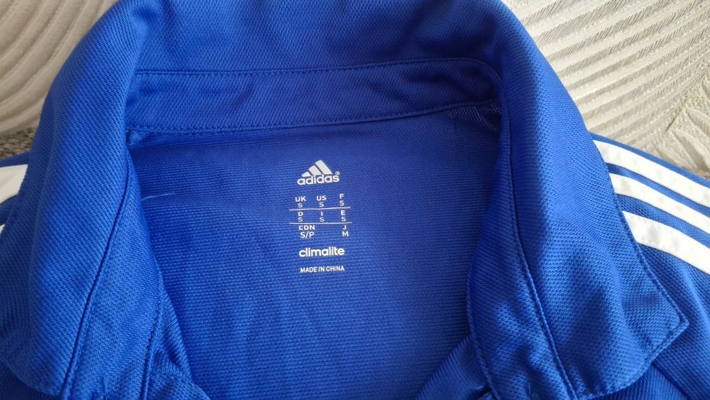 Футболка спортивна адідас