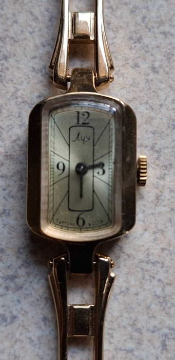 Damski zegarek pozłacany "Łucz" ZSRR