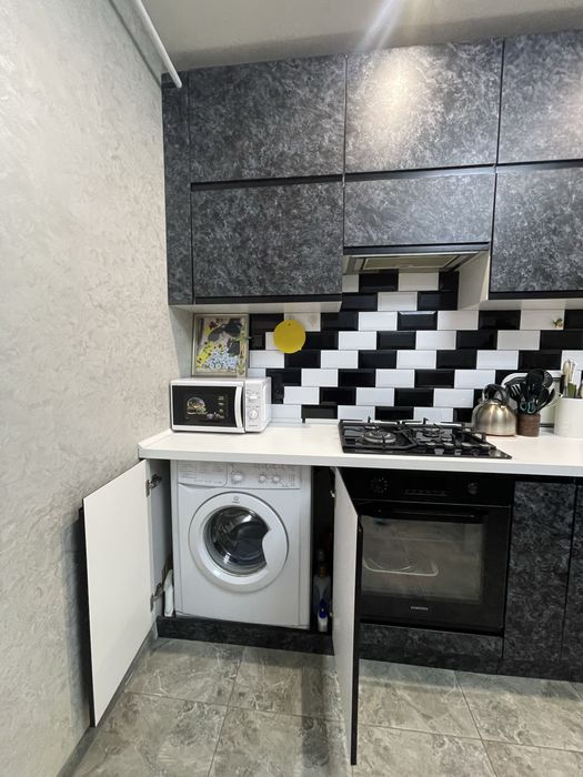 Продам 3 комнатную квартиру . Срочно . Черемушки