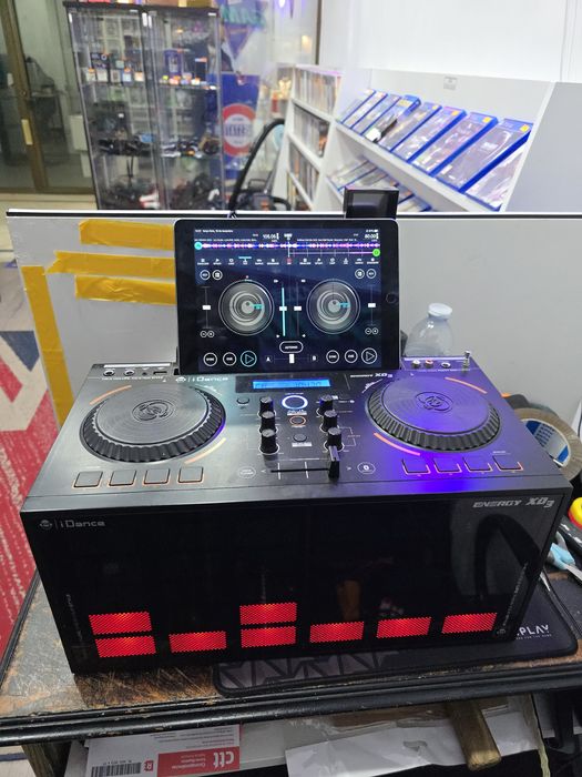 Mesa Dj com colunas!