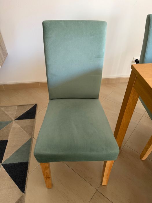 Conjunto Mesa e Cadeiras Sala