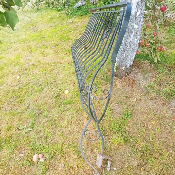 Sprzedam barierkę na schody kutą