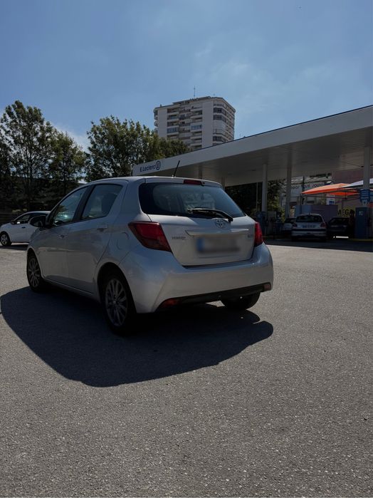 Toyota Yaris 1.0 VVT-i | 2016 | 140.000 km | Apple CarPlay + Câmara