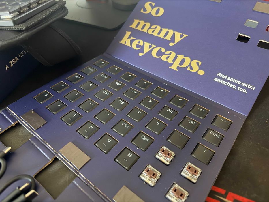 Teclado ZSA Voyager (Ergonómico + Mecânico)