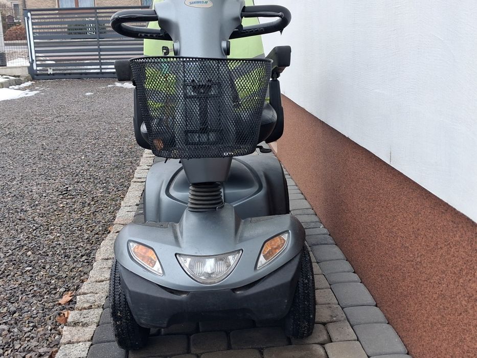 Elektryczny skuter inwalidzki