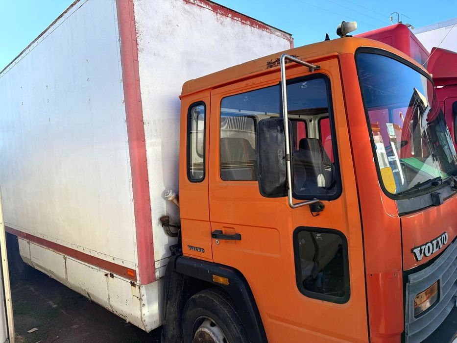 Carrossel infantil mais camião