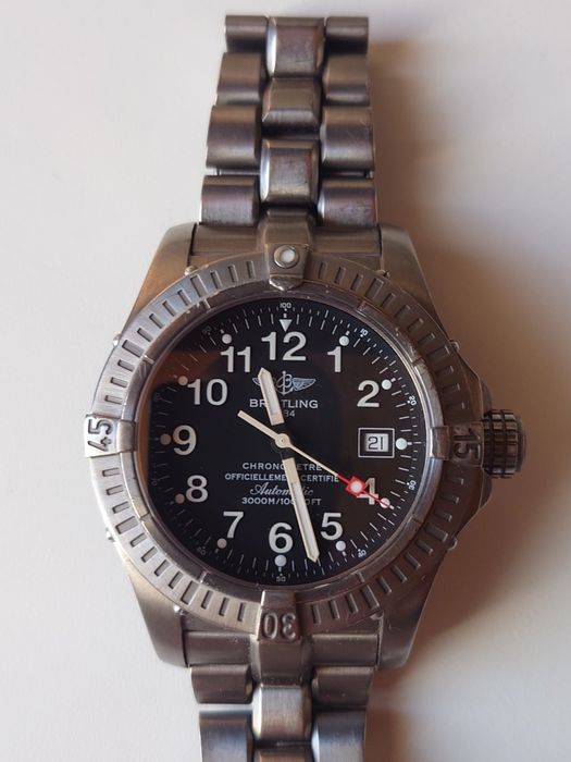 Breitling Avenger Seawolf 3000m 45mm  Titanium