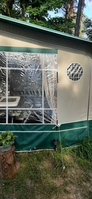 Przedsionek do przyczepy kempingowej