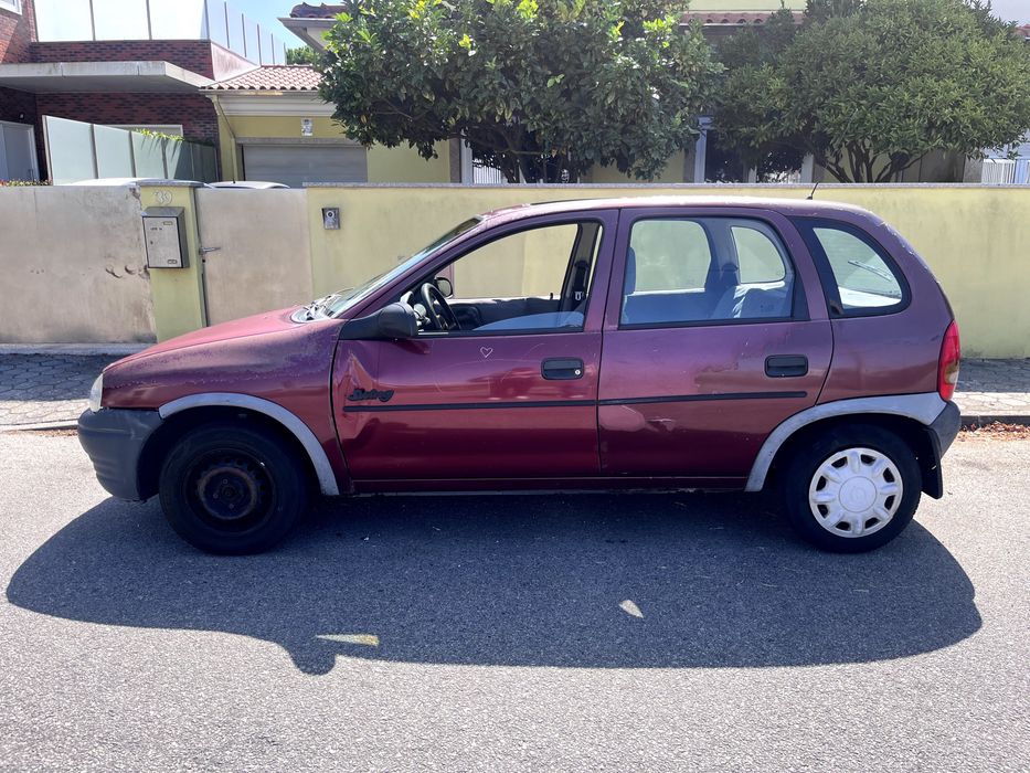 Opel Corsa B 1993 - 600€
