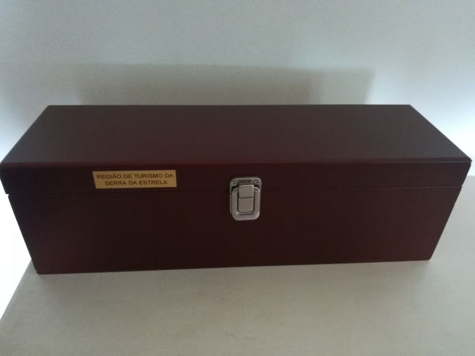 Caixas de madeira para arrumações