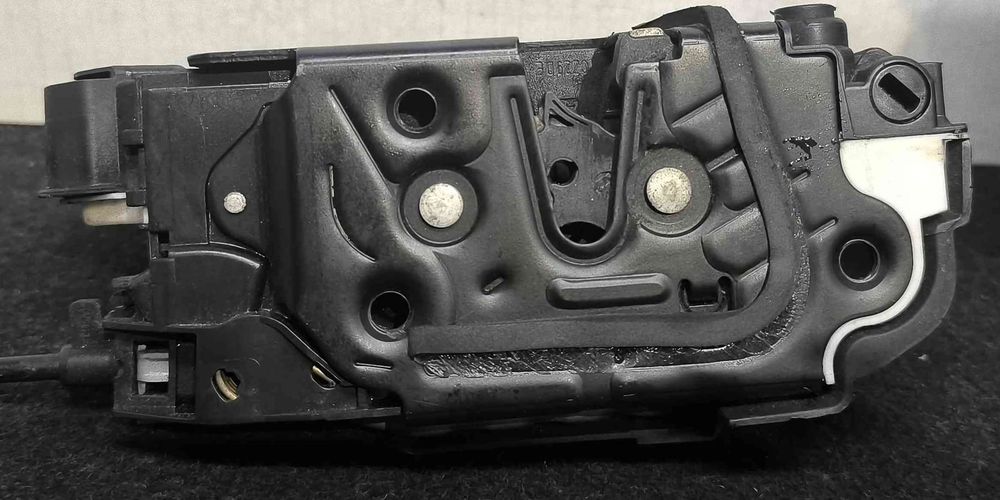 Fechadura / Fecho Porta Trás Direito 5K4839016Q - SEAT LEON