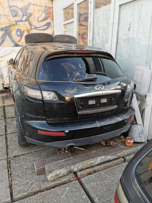 Продам Infiniti FX 35 по запчастям.