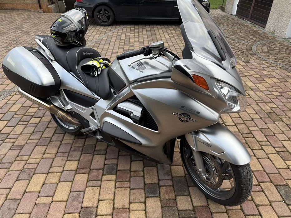 Honda Pan European ST 1300 niski oryginalny przebieg