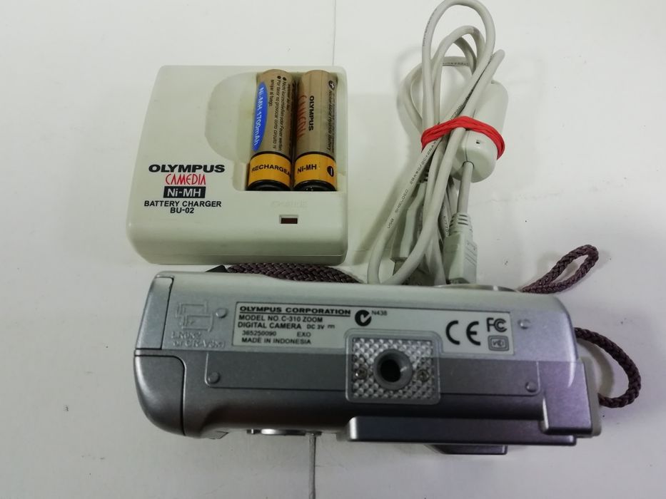 Фотоаппарат Olympus С310 Zoom      Sony