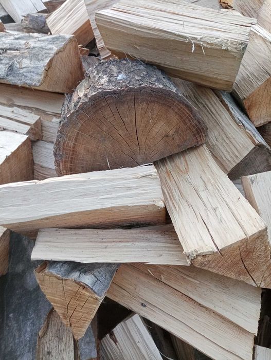 Drewno opałowe grab buk po łupany