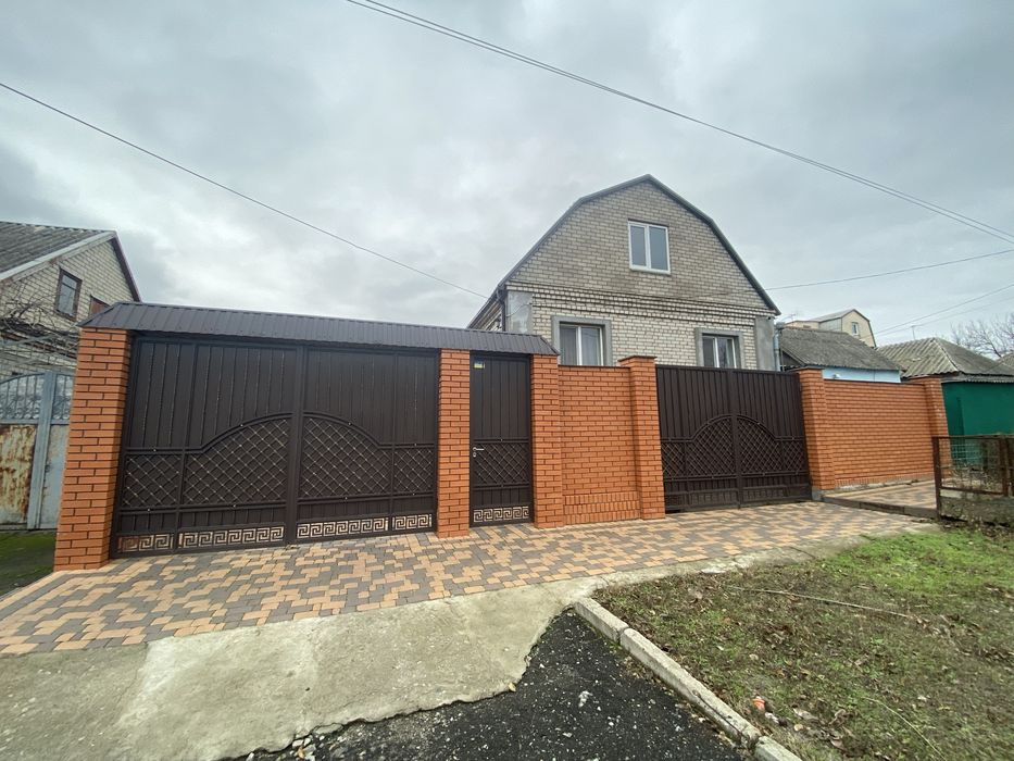 Продажа добротного дома недалеко от центра