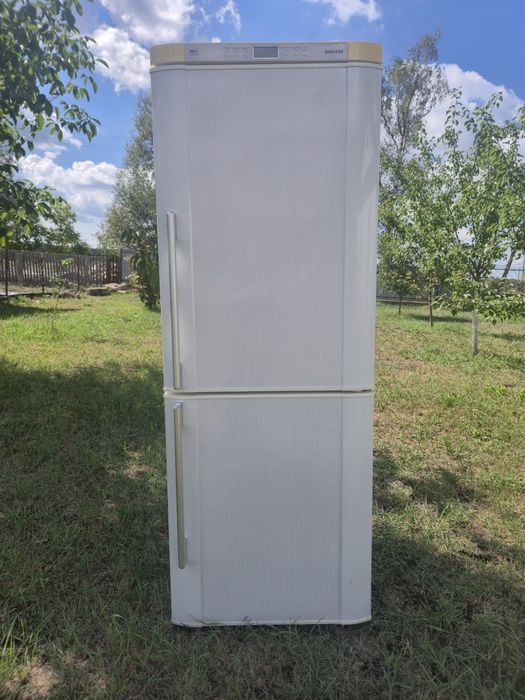 Холодильник Samsung Клас А,
