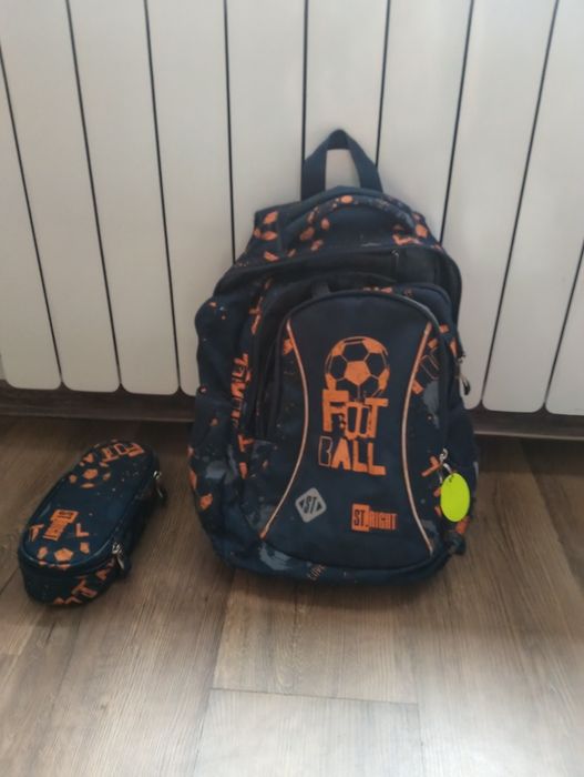 Oddam plecak z piórnikiem