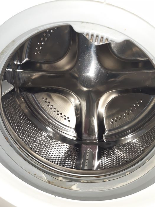 Пральна машина вузька Electrolux EW6S226SUI