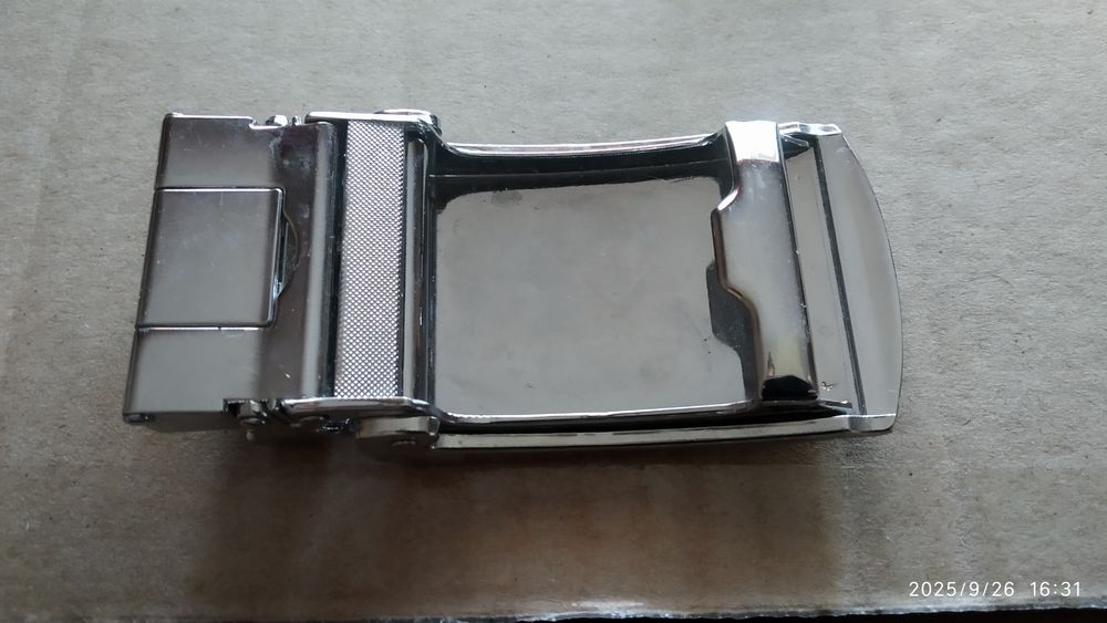 Пряжка автоматична для ременя Giorgio Armani