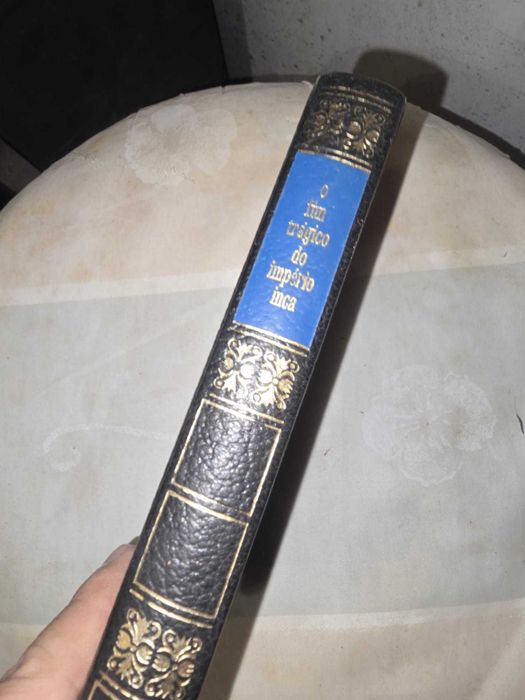 Livro antigo - o fim trágico do império inca