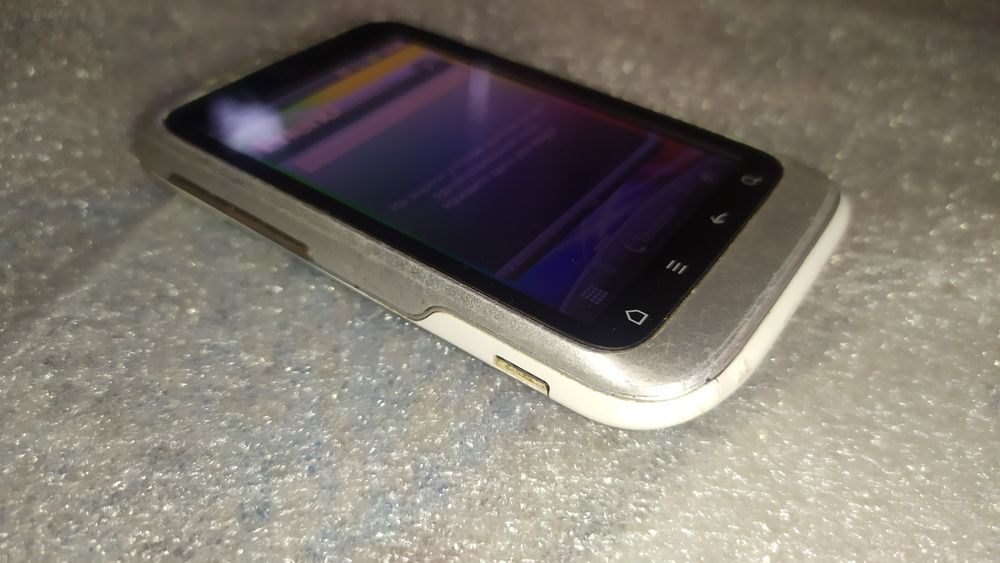 Телефон HTC. Не дорого