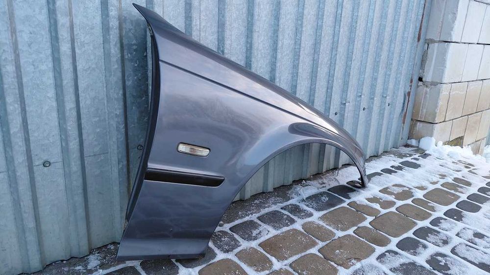 Błotnik Prawy Bmw E46 sedan kombi Przedlift stahlgrau metallic 400/7