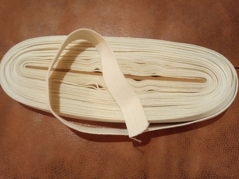 Фурнитура для шитья. Резинка 2,5см.