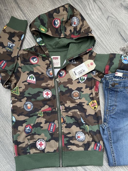 Дитячий костюм Levi’s, розмір на 5-6 років (110-116 см). НОВИЙ.