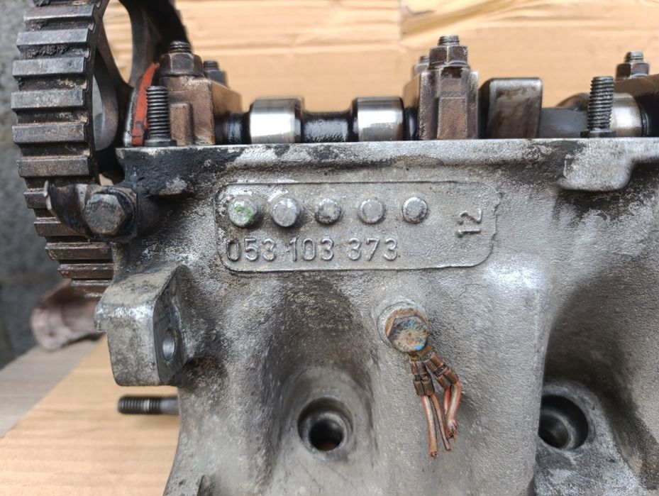 Гбц головка 2.0 053103737 Ауді 80 100 А6 Passat b3 B4 Golf