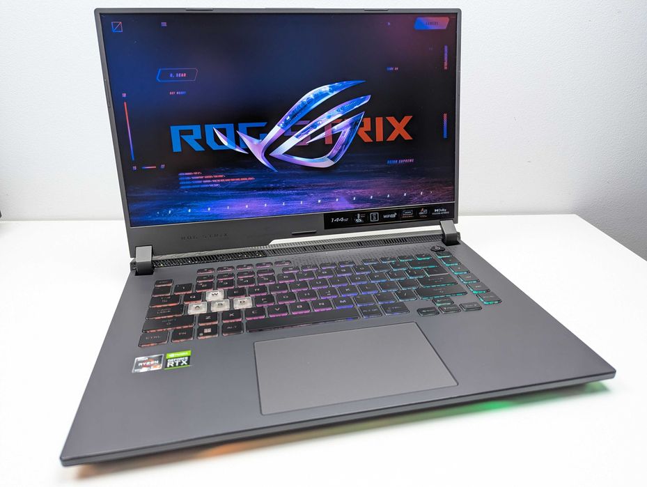 LAPTOP GAMINGOWY Asus ROG Strix RTX 3050 Ryzen 7 4800H 144hz